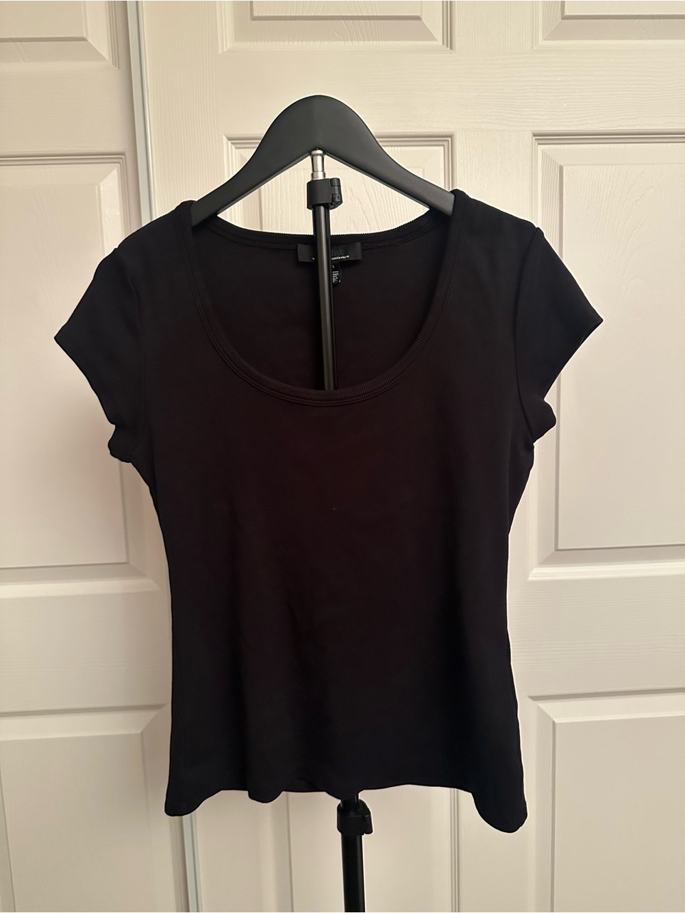 White House Black Market Black Scoop Neck Short Sleeve Top